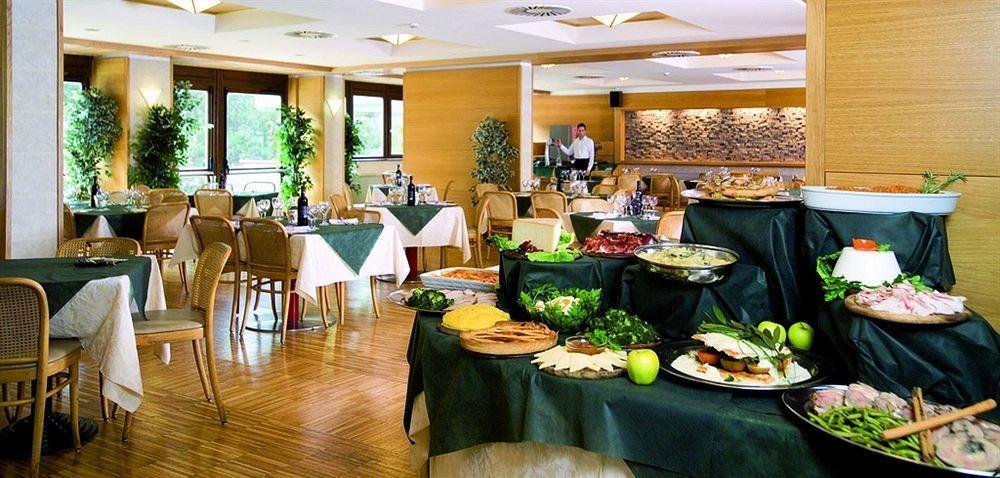 Hotel Club Regina E Fassa 3*